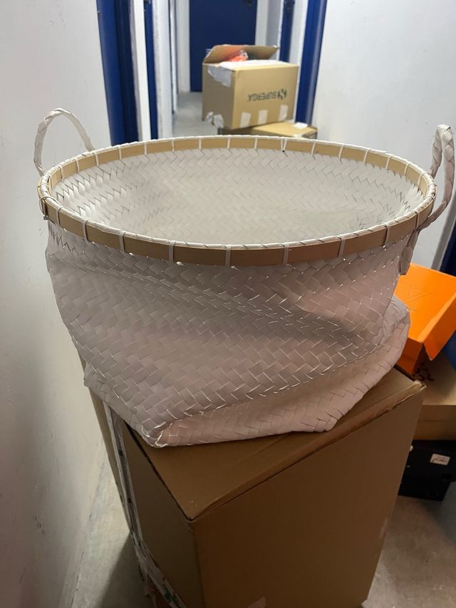 Capazo blanco ratán sintético con asas