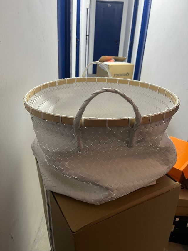 Capazo blanco ratán sintético con asas