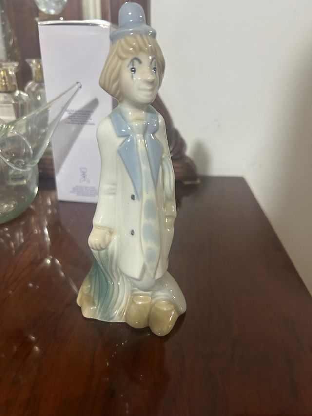 Figura de porcelana payaso