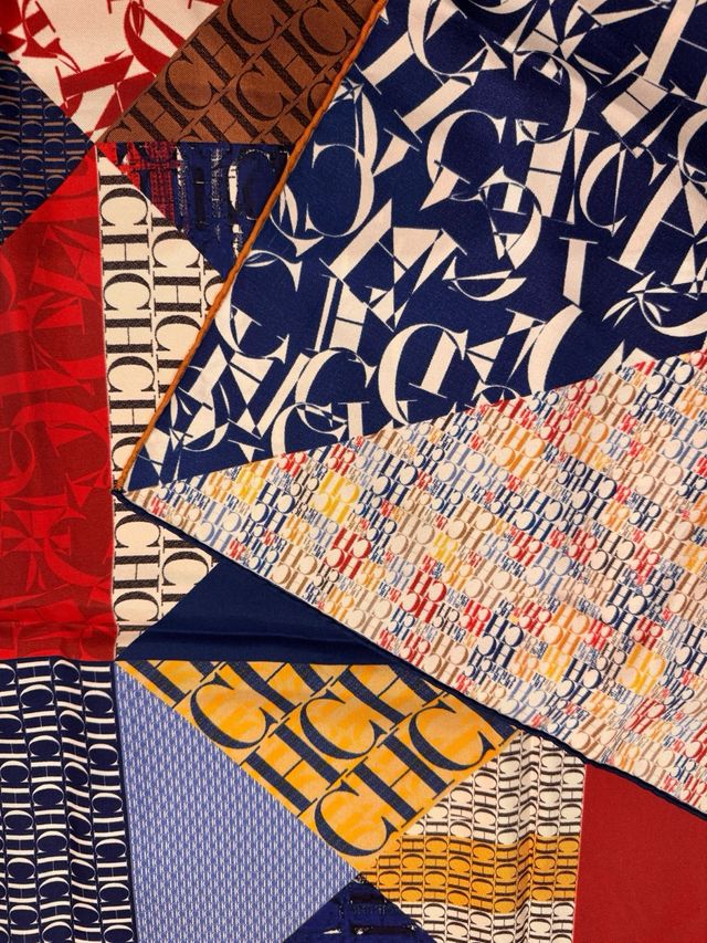 Pañuelo Seda Carolina Herrera Estampados 100% seda