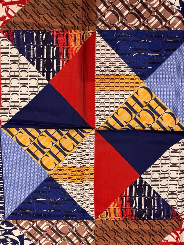 Pañuelo Seda Carolina Herrera Estampados 100% seda