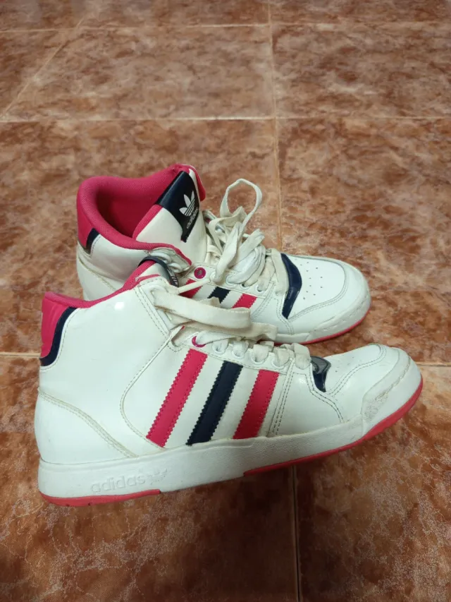 Zapatillas Adidas Altas Blancas y Rosas