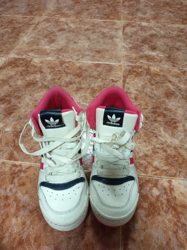 Zapatillas Adidas Altas Blancas y Rosas