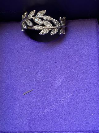 Anillo Aristocrasy Hojas diamantes 