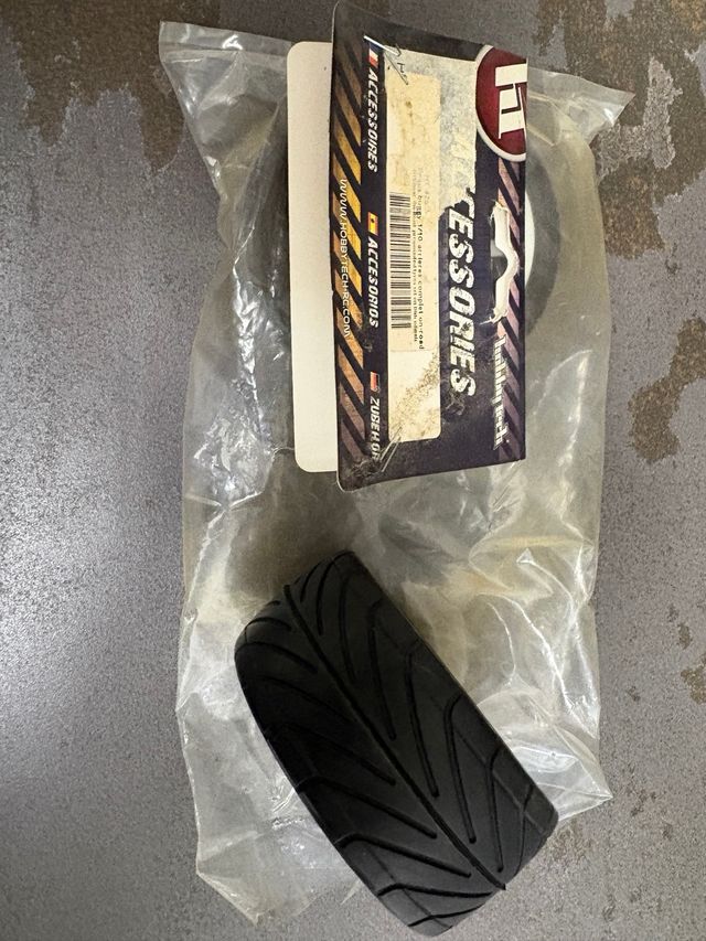 Neumáticos RC 1/10 Hobbytech