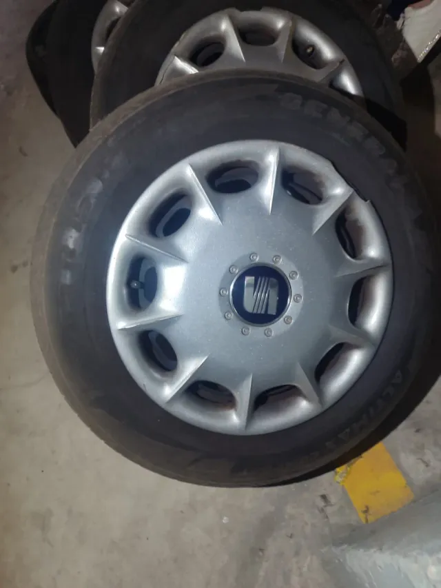  5 Ruedas Seat León/Toledo 5x100,medidas 195/65r15