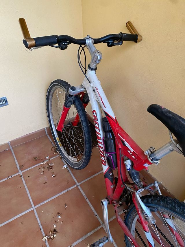 Bicicleta Rockhopper FSR XC