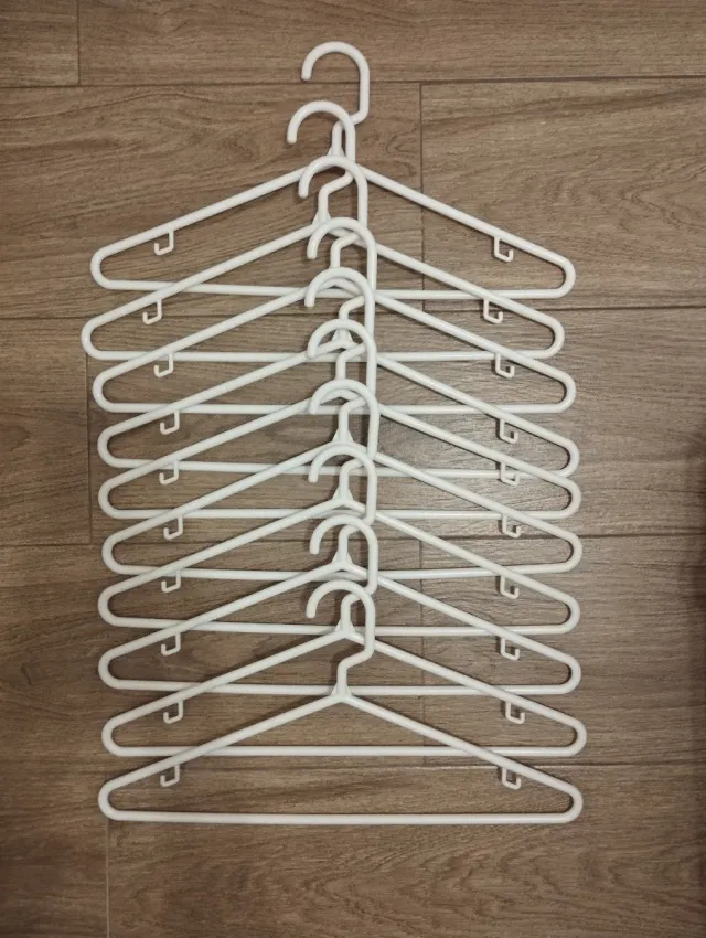 perchas de plástico