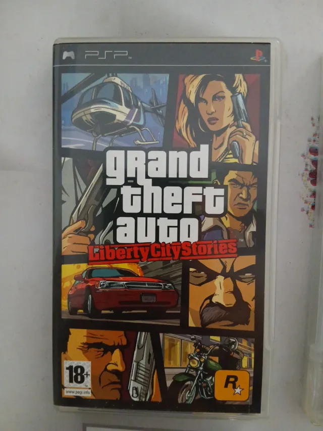 Lote 2 Videojuegos PSP: GTA, video Spriggan