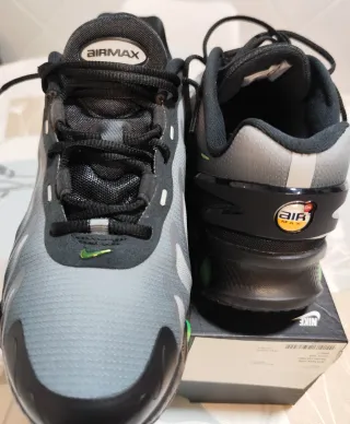 Nike Air Max DN8 Zapatillas Negras y Verdes