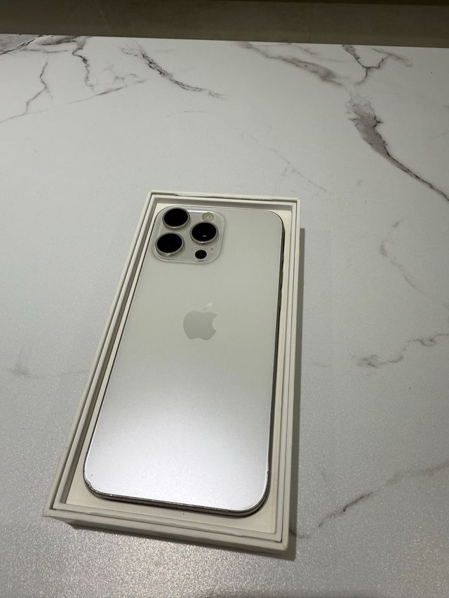 iPhone 15 Pro Max 256 GB