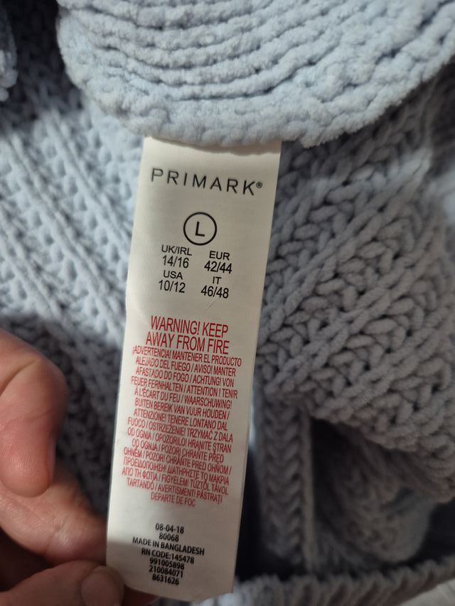 Cárdigan de punto grueso azul