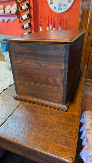 Cassapanca in legno massello