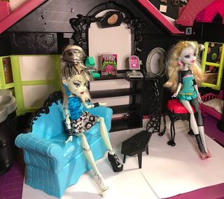 Cafeterroria Monster High (sin muñecas)