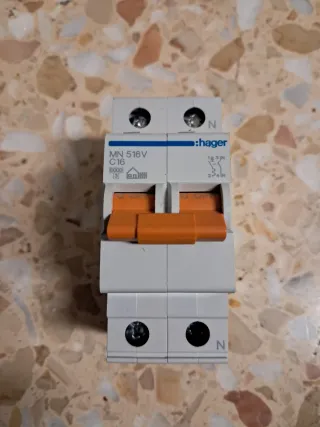 Magnetotérmico Hager MN 1P+N 16A