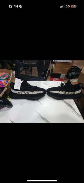 Adidas Yeezy Boost 350 V2 Scarpe