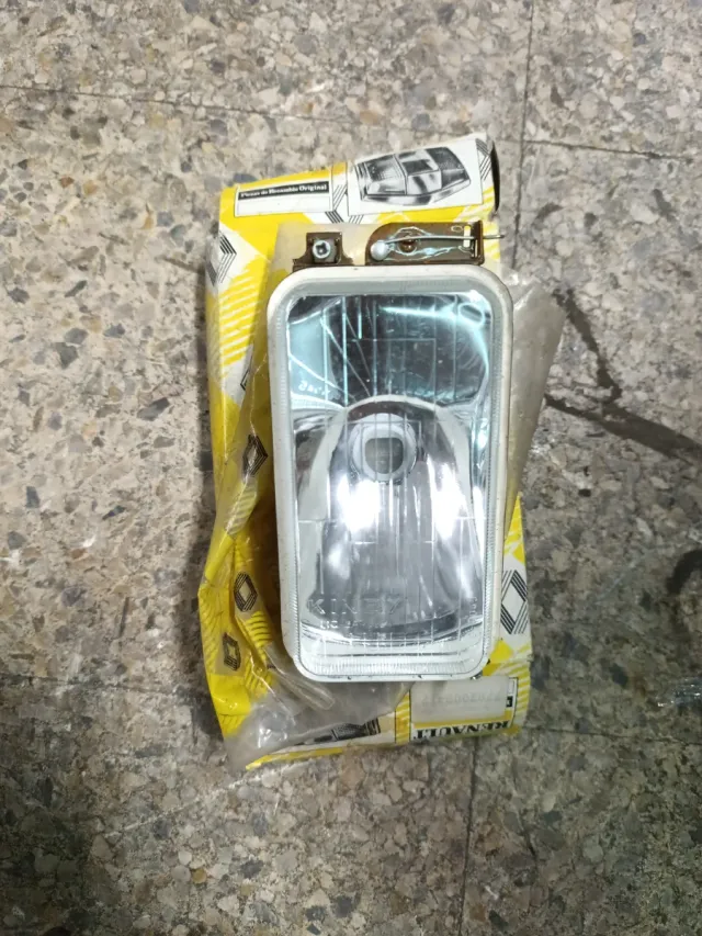 Piloto Kinbi Renault 6