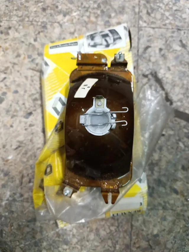 Piloto Kinbi Renault 6