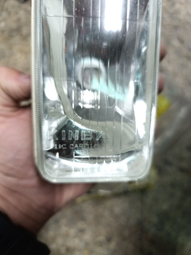 Piloto Kinbi Renault 6