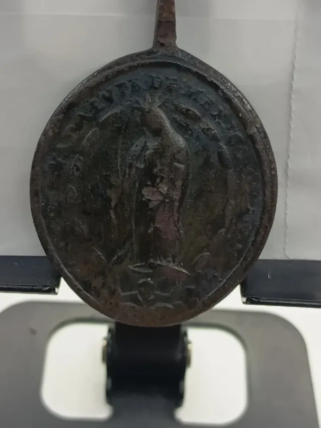 Medalla Virgen de Guadalupe / Ig. Loyola