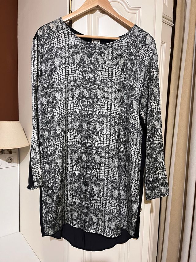 Vestido estampado blanco y negro Vero Moda