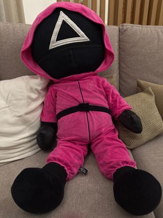 Peluche Juego del Calamar Triángulo