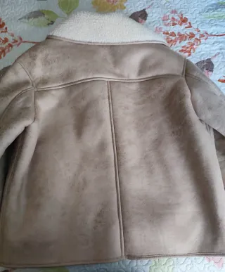 Cazadora abrigo ante beige con borreguito talla 40