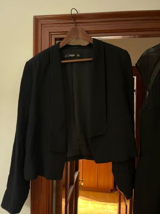 Vestido negro Mango Talla 48 + Chaqueta XL