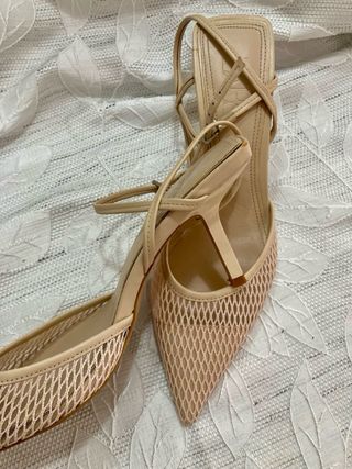 Sandalias Zara Talla 40 Beige Malla