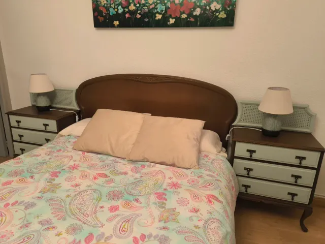 Cómoda de dormitorio vintage