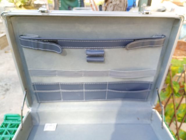 Maletín Solingen aluminio - Cierres combinación