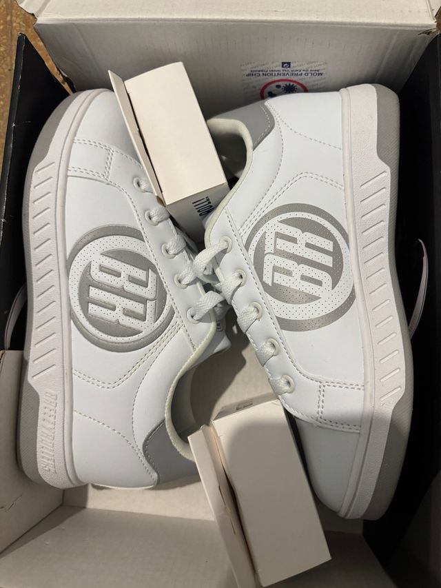 Zapatillas con ruedas Talla 36