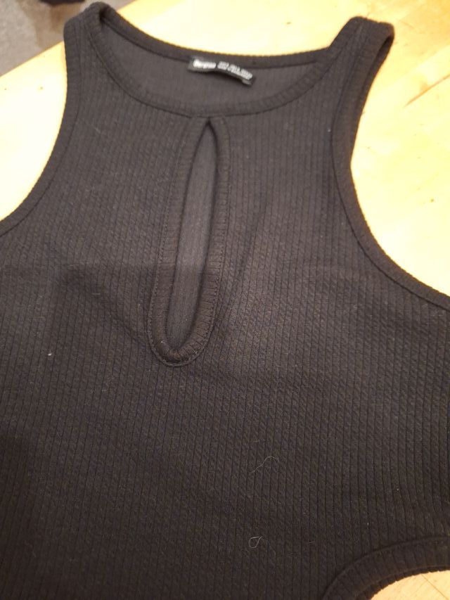 Vestido Bershka Negro Talla S con Aberturas