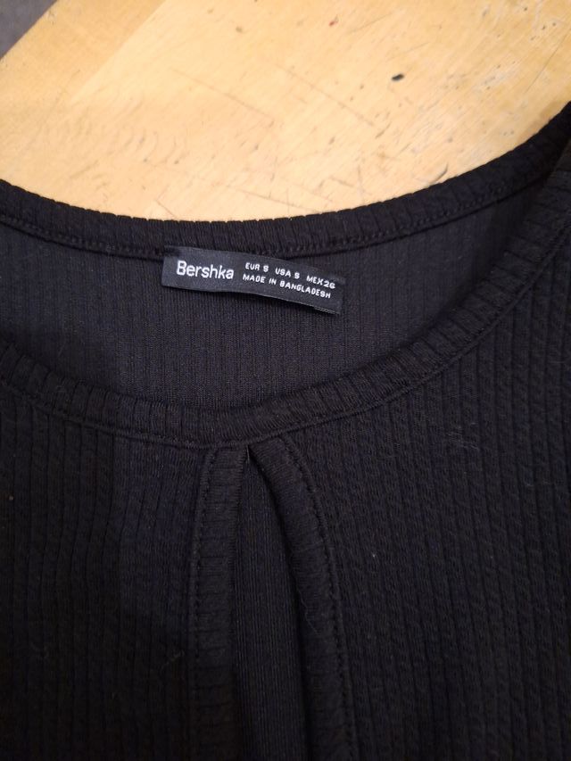 Vestido Bershka Negro Talla S con Aberturas