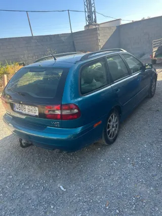 Volvo V40 2001