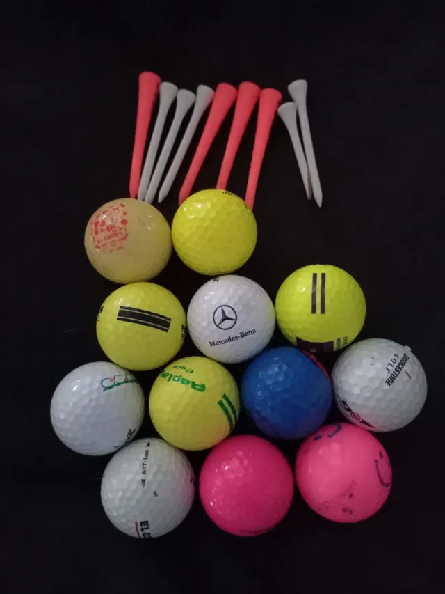 Bolsa de Golf Bridgestone con Palos.