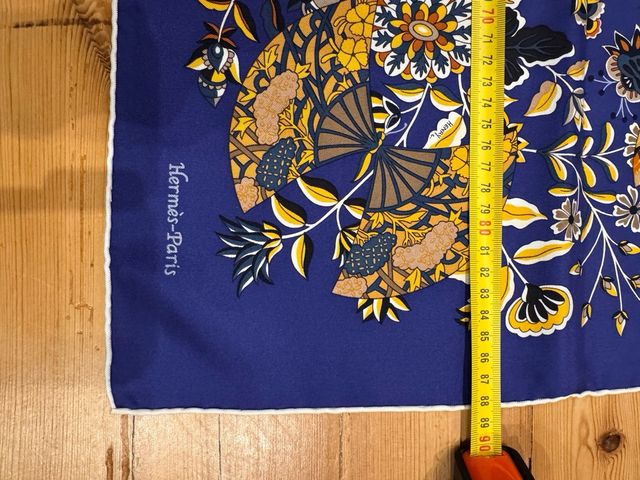 Pañuelo seda Hermès Fleurs et Papillons de Tissus