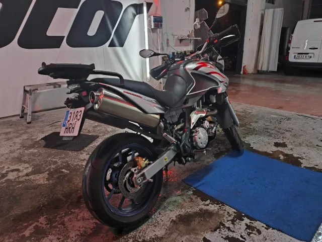 Aprilia Pegaso Strada 650