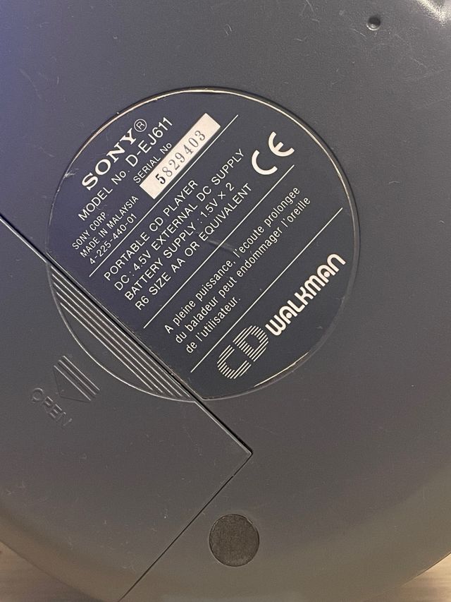 Lettore CD Sony Walkman modello D-EJ611