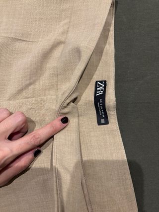 Conjunto Zara Chaleco y Pantalón Beige