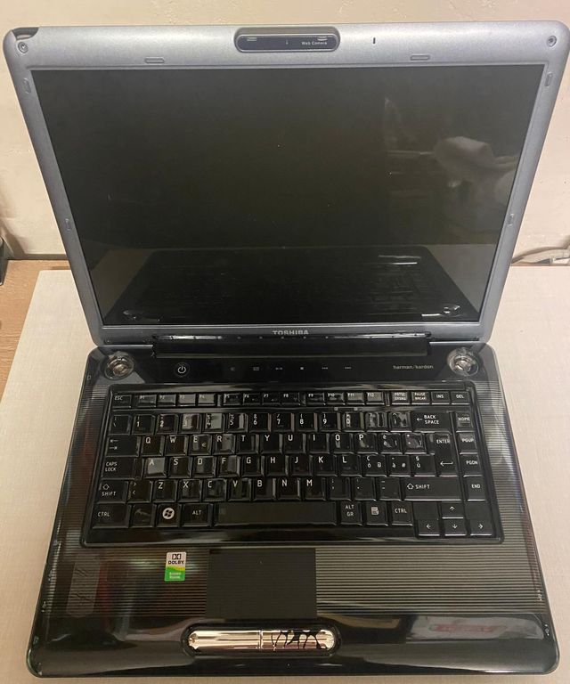 PC Portatile Toshiba Nero Lucido leggi bene