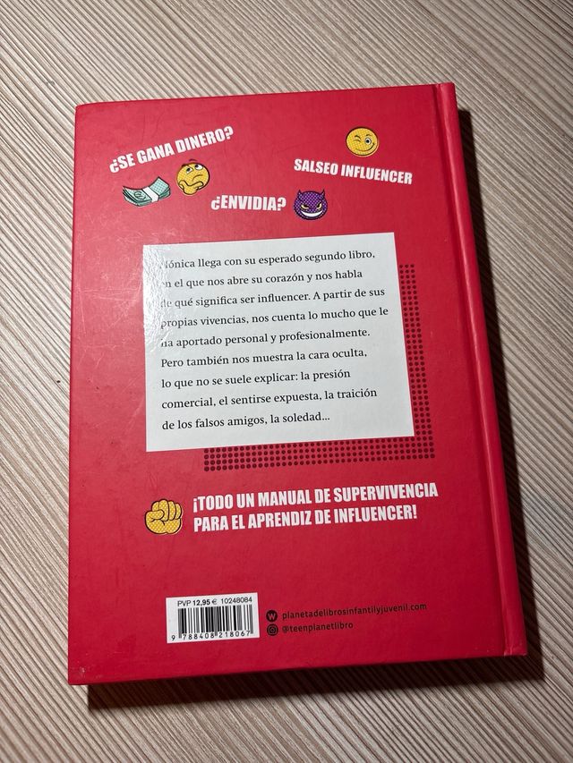 Detrás de todo. Lo que ningún influencer cuenta