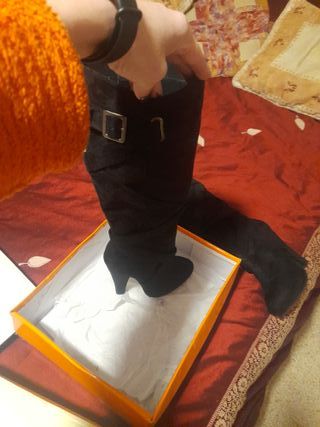 Botas de tacón y plataforma negras