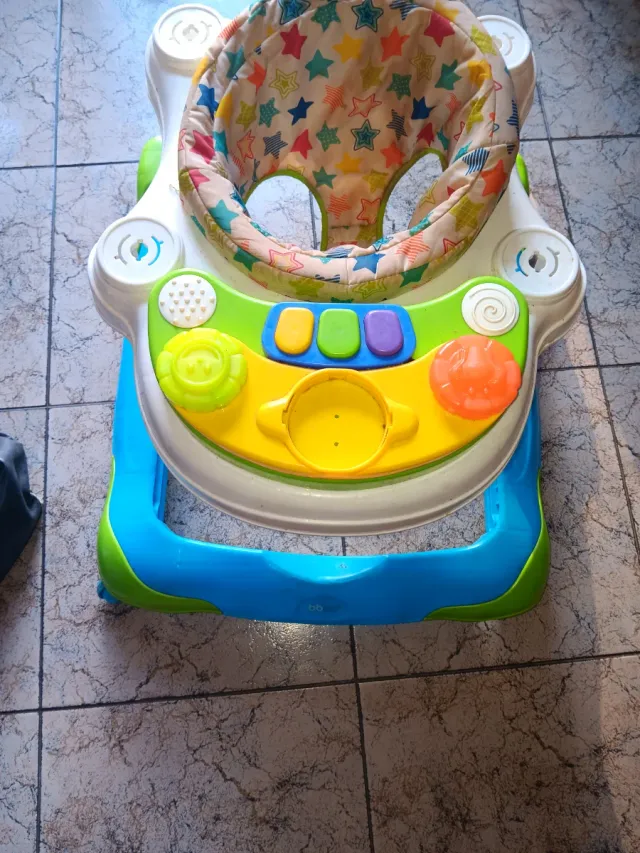 Andador bebé con asiento acolchado