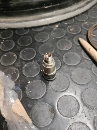 4 Válvulas Metálicas Clássicas