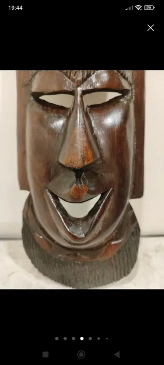 Máscara africana tribal de madera