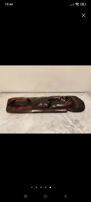 Máscara africana tribal de madera