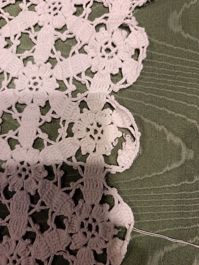 Colcha de ganchillo blanca