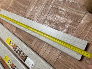 Rodapiés madera gris