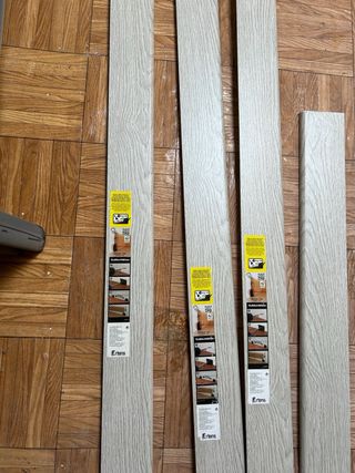 Rodapiés madera gris